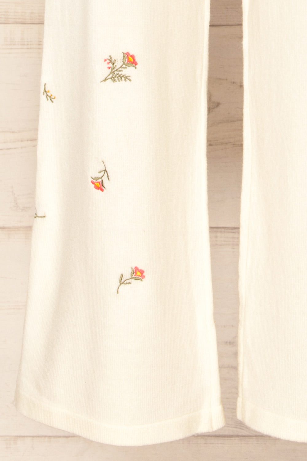 Set Aigio Floral Ivory Loungewear Set | La petite garçonne bottom