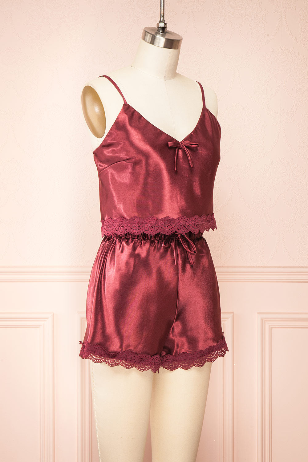 Set Cassiana Burugndy Satin Pyjama Set | Boutique 1861 side view