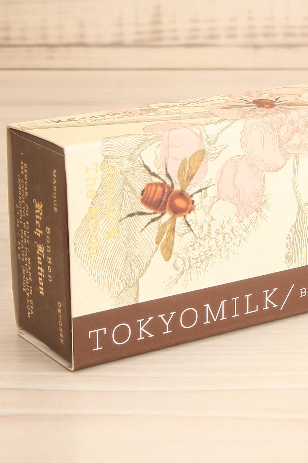 Handcream - Honey & The Moon close-up