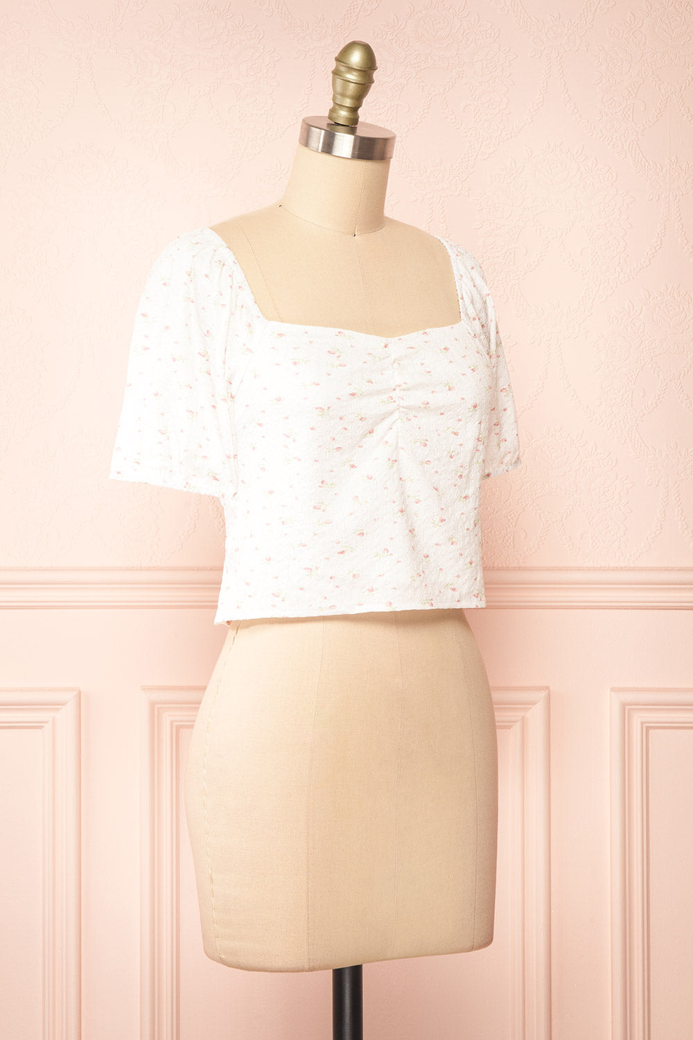 Sian Cropped Floral Top w/ Puffy Sleeves | Boutique 1861 side view