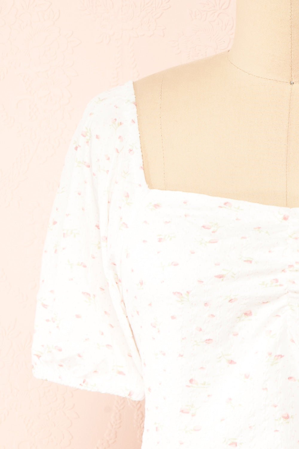 Sian Cropped Floral Top w/ Puffy Sleeves | Boutique 1861 front close-up