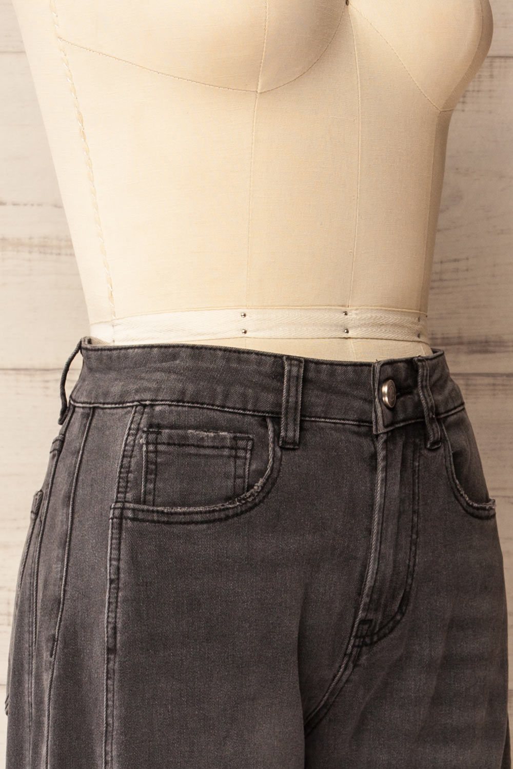 Singleton Washed Grey Barrel-Leg Jeans | La petite garçonne side