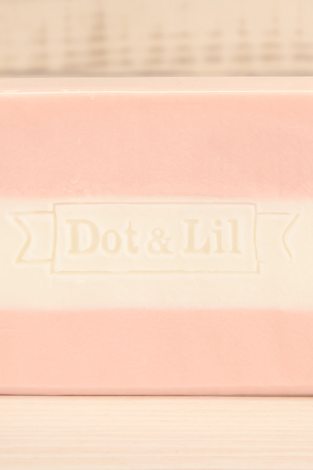 Clover Wildflower Soap | Maison garçonne back close-up