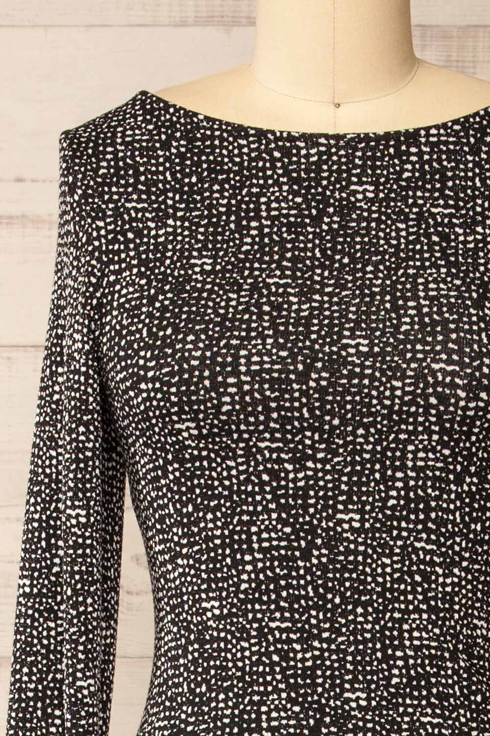 Sophya Black Long Sleeved Mermaid Maxi Dress | La petite garçonne front