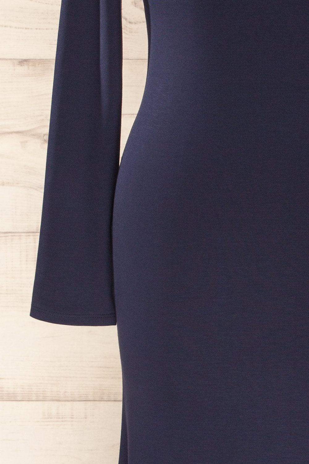 Sophya Navy Long Sleeved Mermaid Maxi Dress | La petite garçonne sleeve