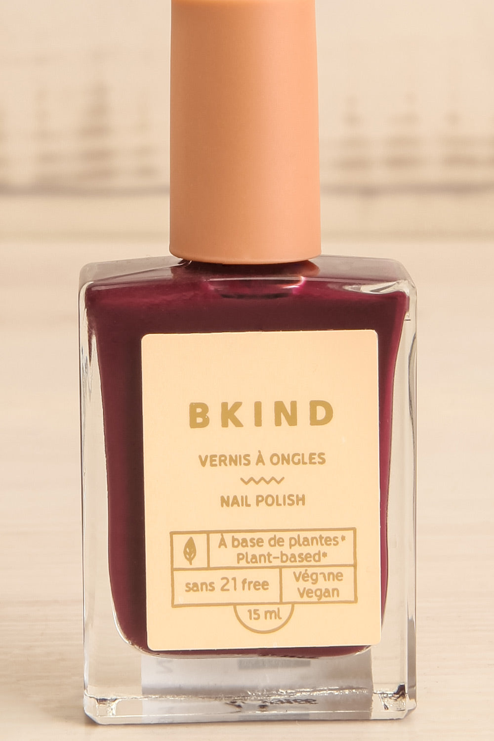 Nail Polish T'as Ben Raisin by BKIND | Maison garçonne close-up