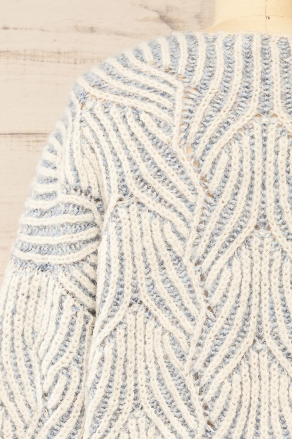 Tamboril Blue & White Knit Sweater w/ V-neck | La petite garçonne back close-up