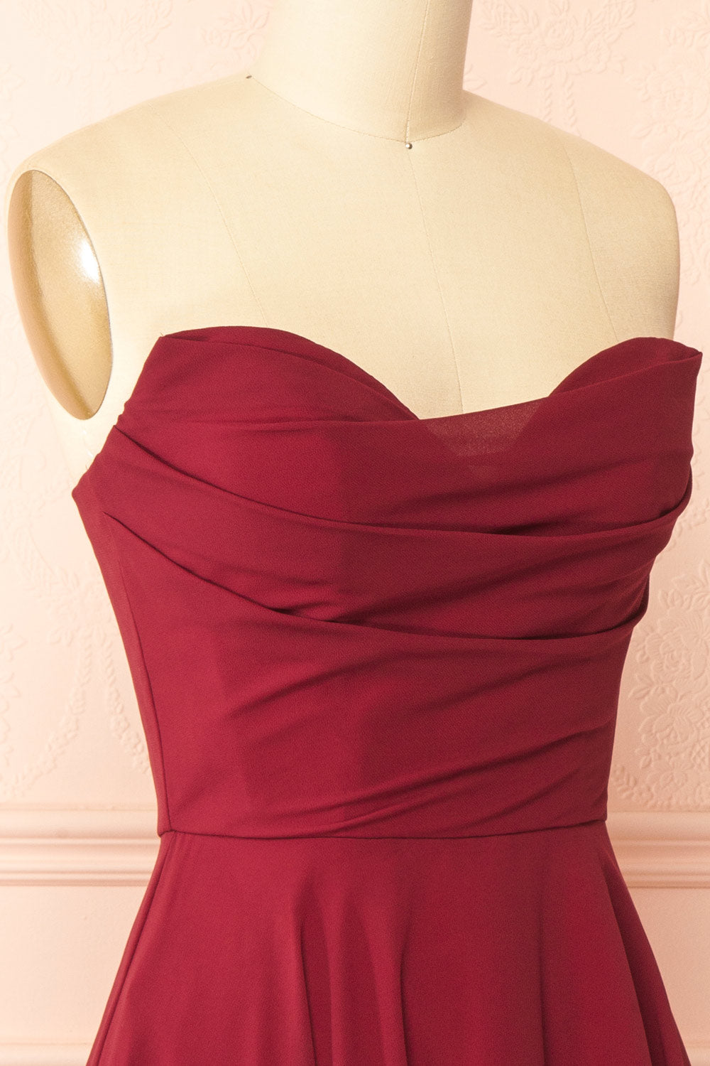 Tamy Burgundy Short Chiffon Dress with Sweetheart Neckline | Boutique 1861 side