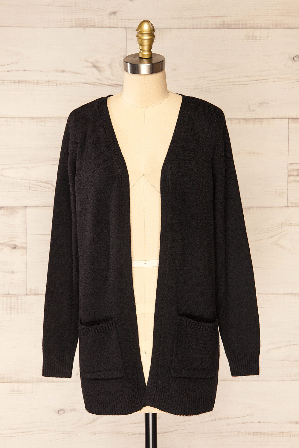 Tarawa Black Soft Cardigan w/ Pockets | La petite garçonne