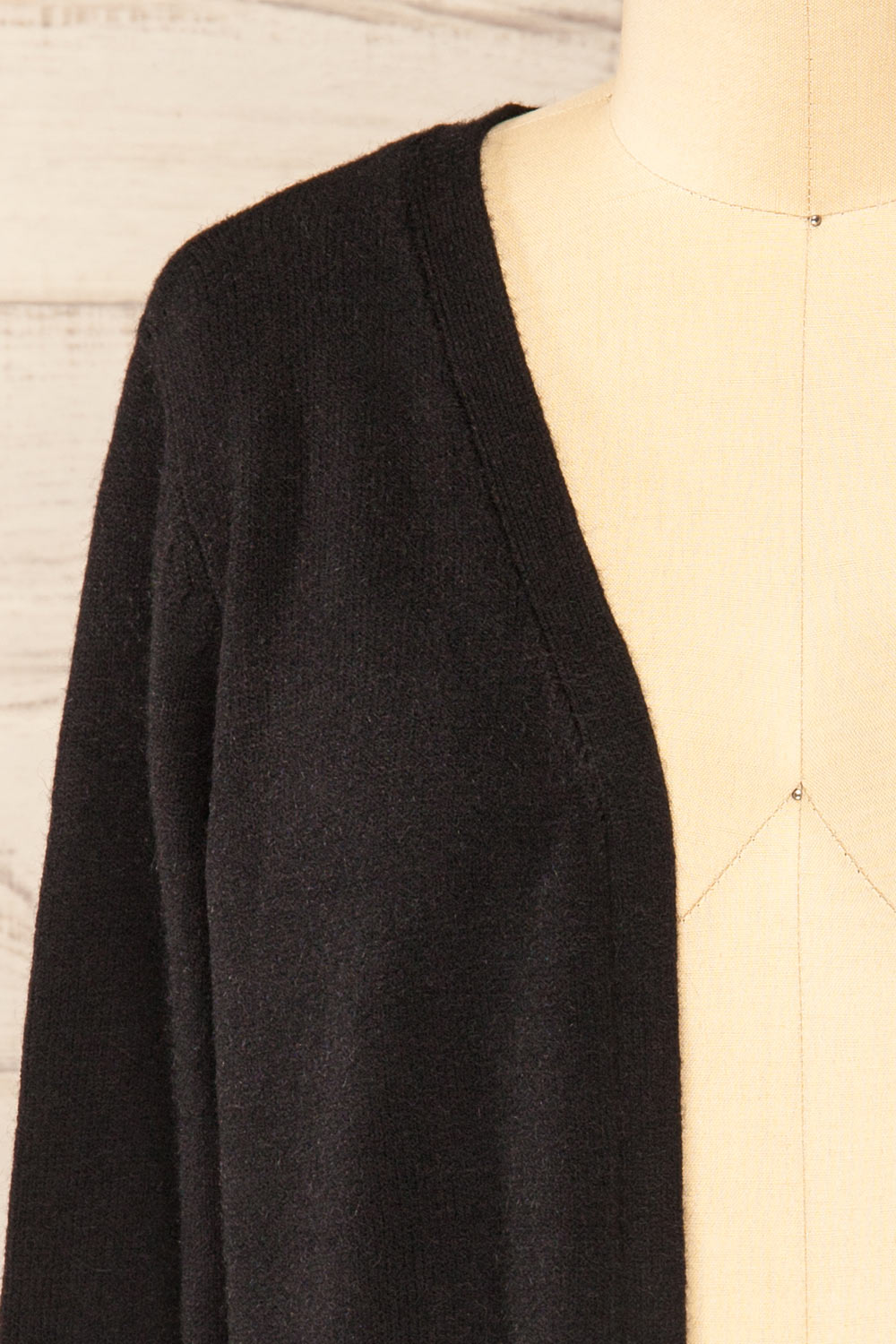 Tarawa Black Soft Cardigan w/ Pockets | La petite garçonne