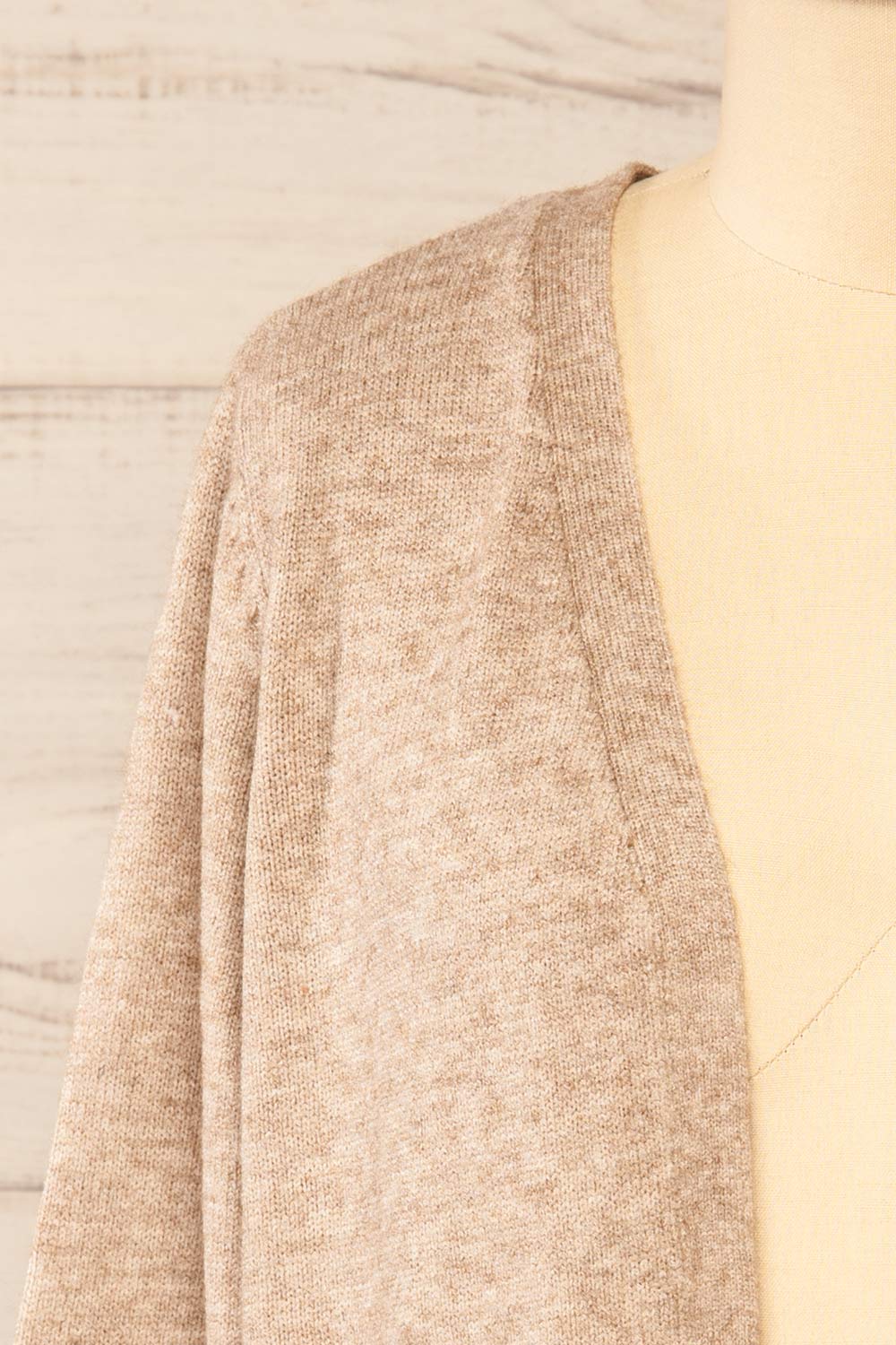 Tarawa Taupe Soft Cardigan w/ Pockets | La petite garçonne front close-up