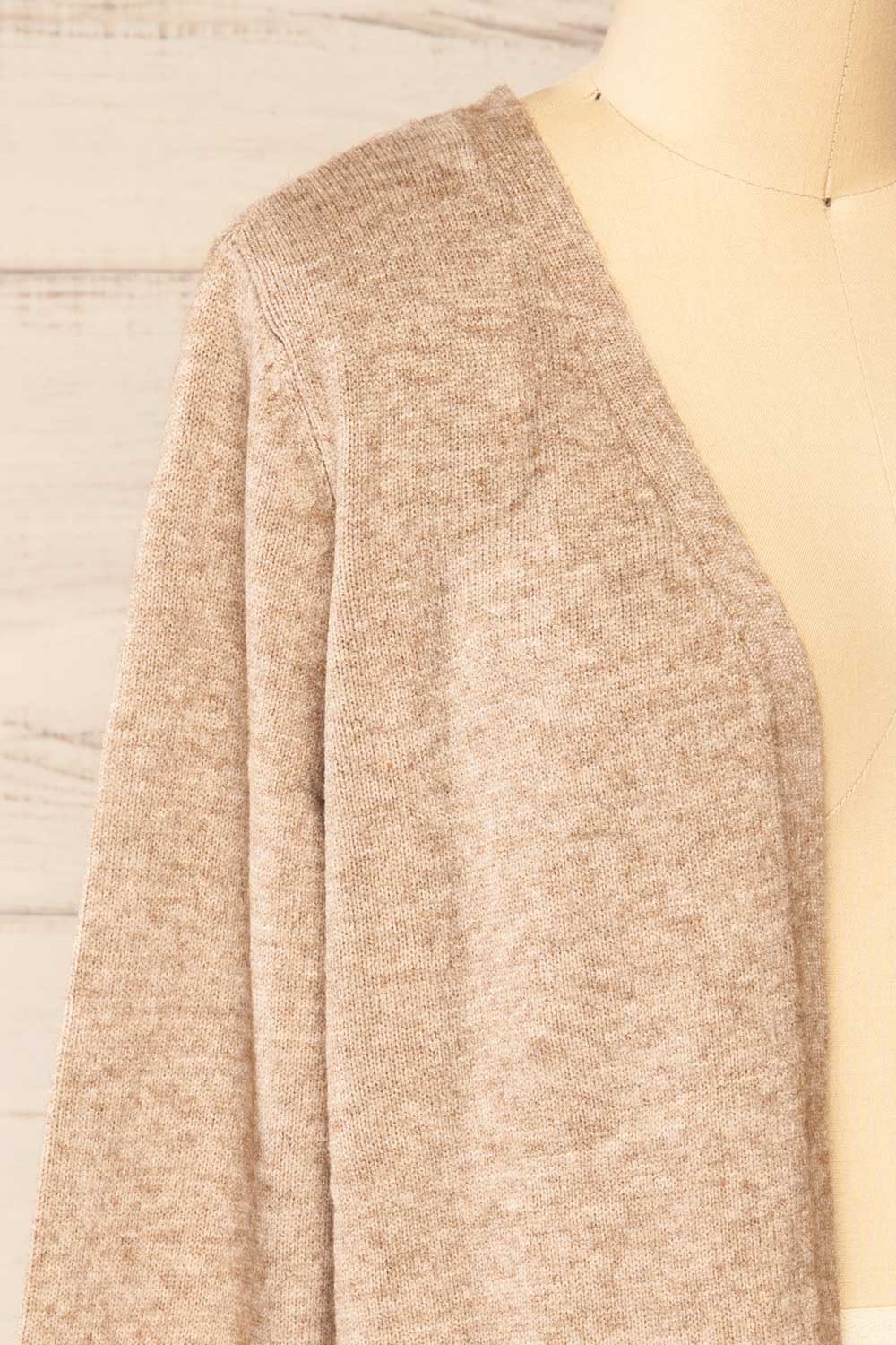 Tarawa Taupe Soft Cardigan w/ Pockets | La petite garçonne side close-up
