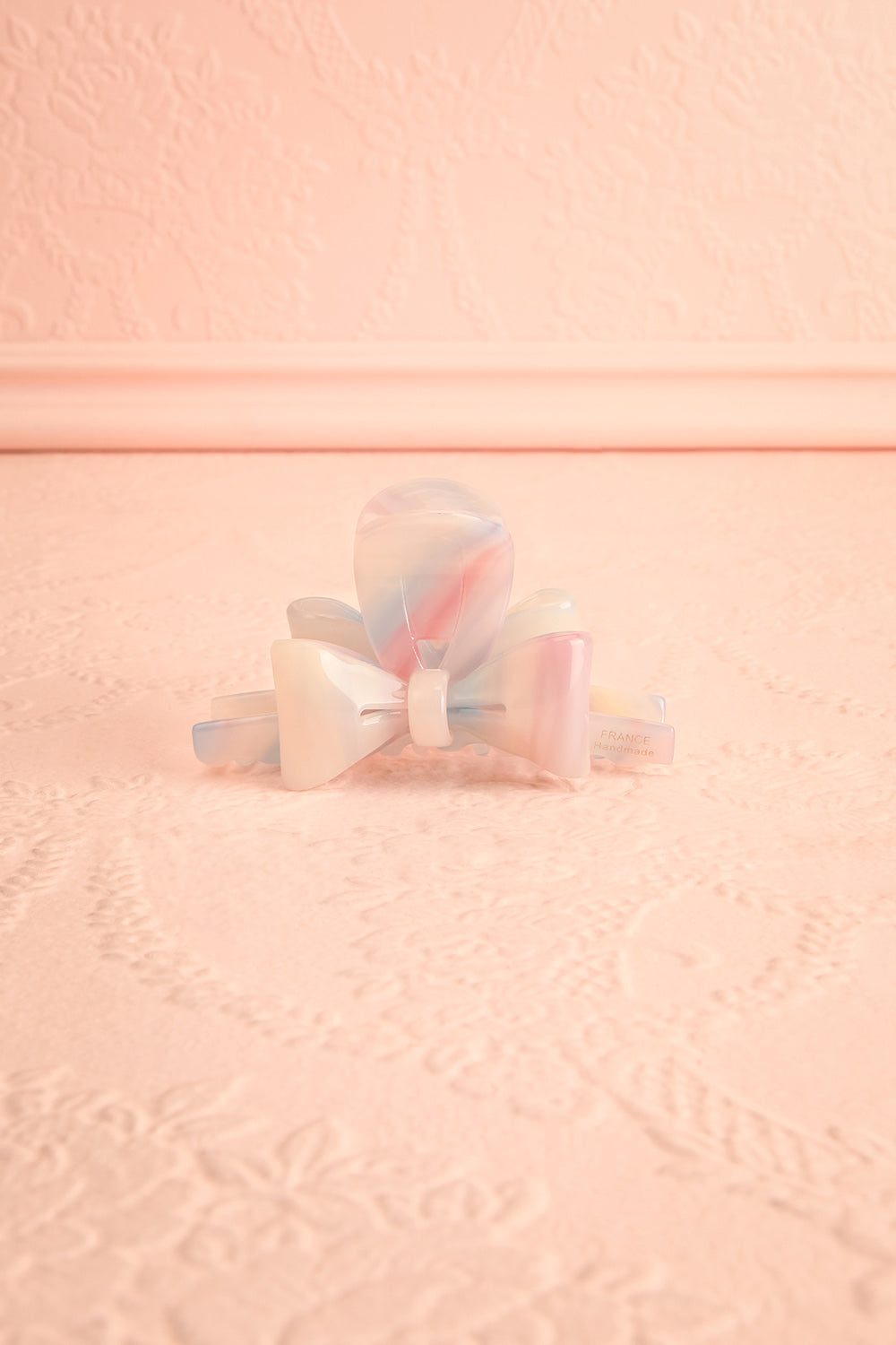 Teagan Multicolour Claw Clip w/ Bow | Boutique 1861 front