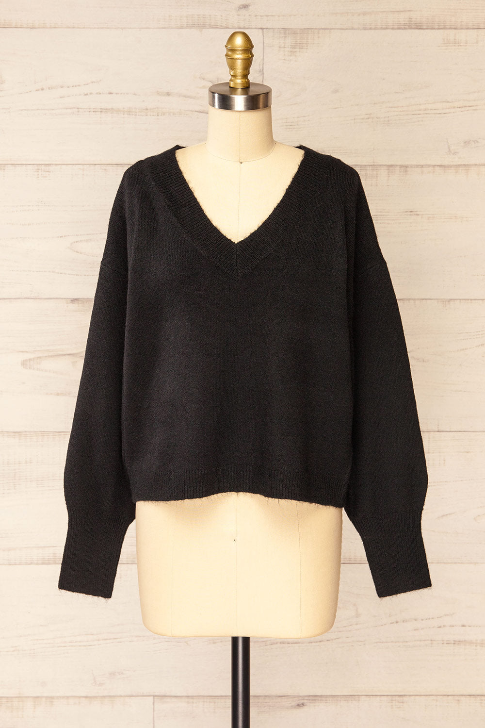 Tottenham Black V-neck Knit Sweater | La pette garçonne front view
