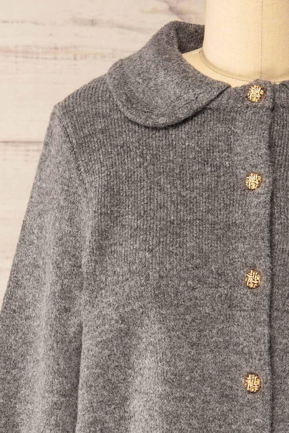 Tsarang Grey Knitted Cardigan | La petite garçonne front