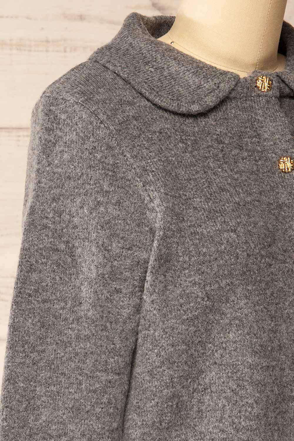 Tsarang Grey Knitted Cardigan | La petite garçonne side