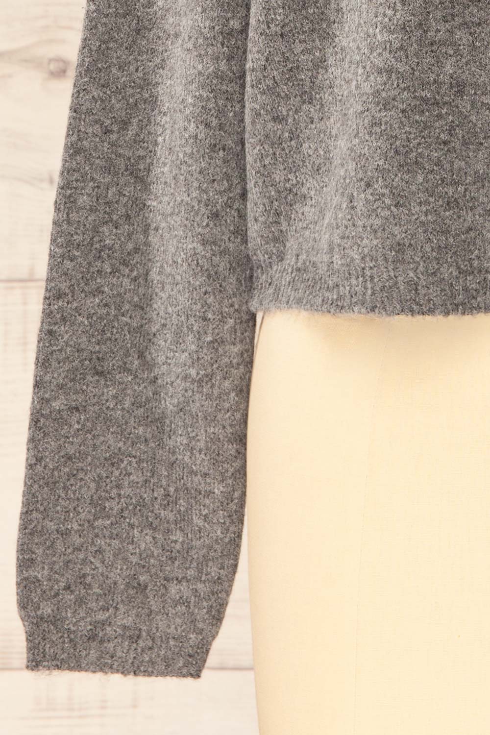 Tsarang Grey Knitted Cardigan | La petite garçonne sleeve