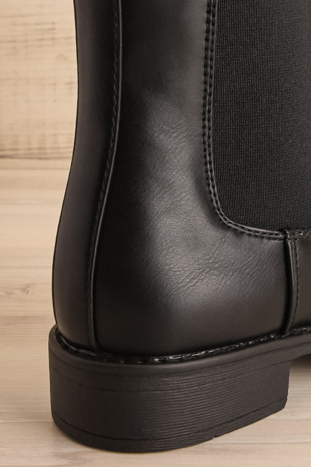 Tucson Chelsea Black Boots | La petite garçonne back