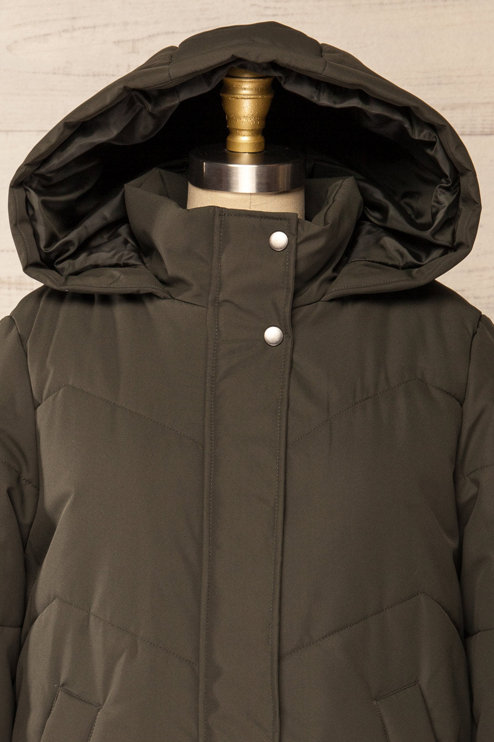 Tuvalu Khaki Quilted Coat w/ Side Vents | La petite garçonne hood