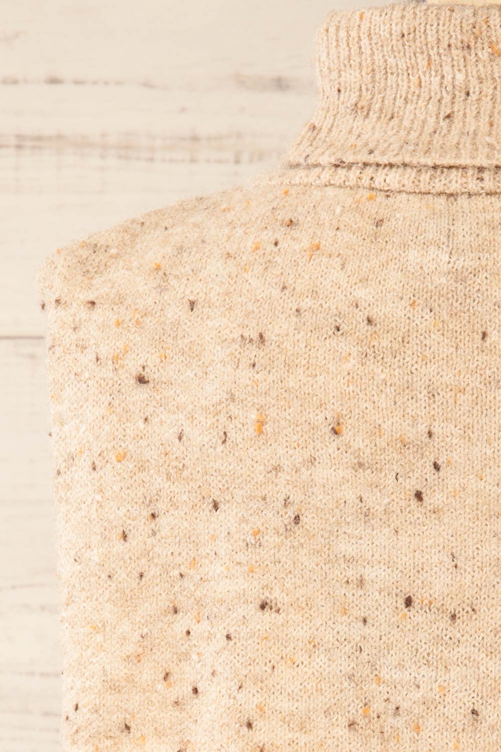 Tyrol Beige Soft Knitted Pullover Scarf | La petite garçonne back close-up