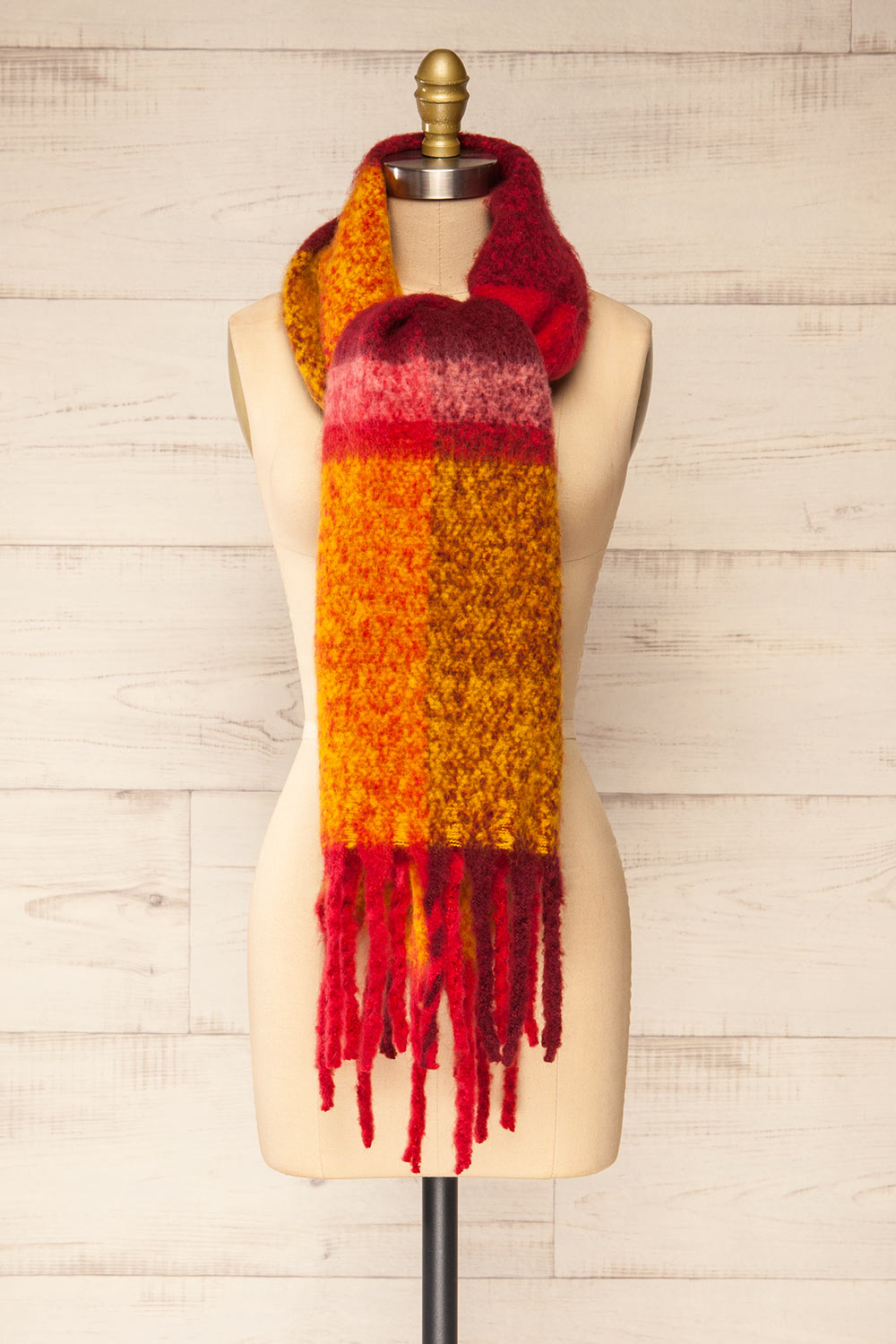 Valparaiso Plaid Knit Scarf | La petite garçonne view