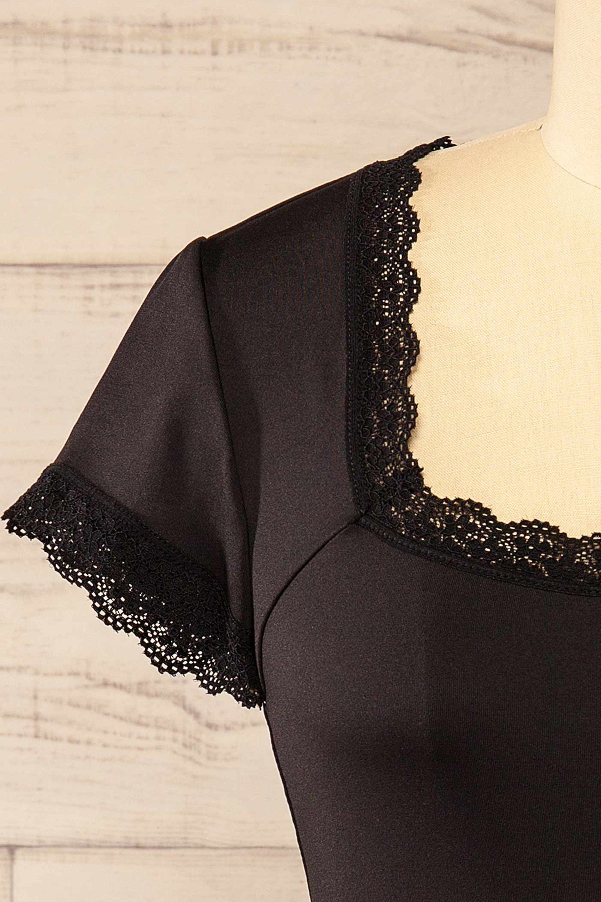 fabric view of Vascau Black T-Shirt with Square Neckline and Lace Trim at La petite garçonne
