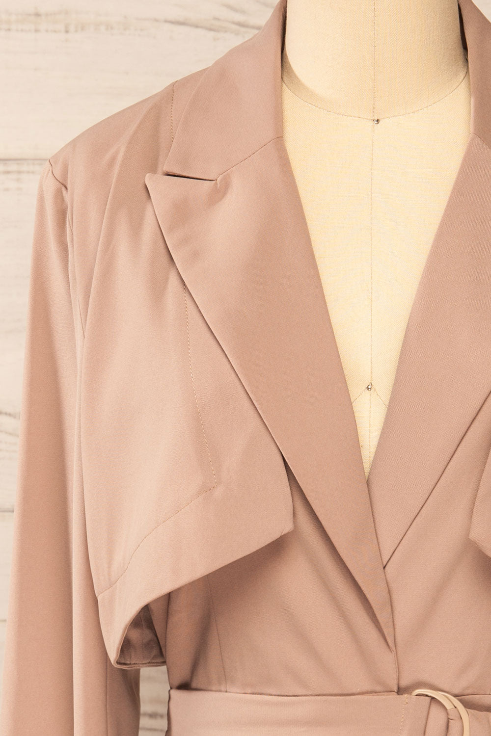 Vientiane Taupe Belted Blazer | La petite garçonne front close-up