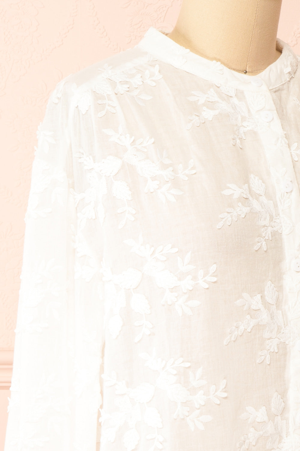 Vikka White Gauze Top w/ Appliqués | La petite garçonne side