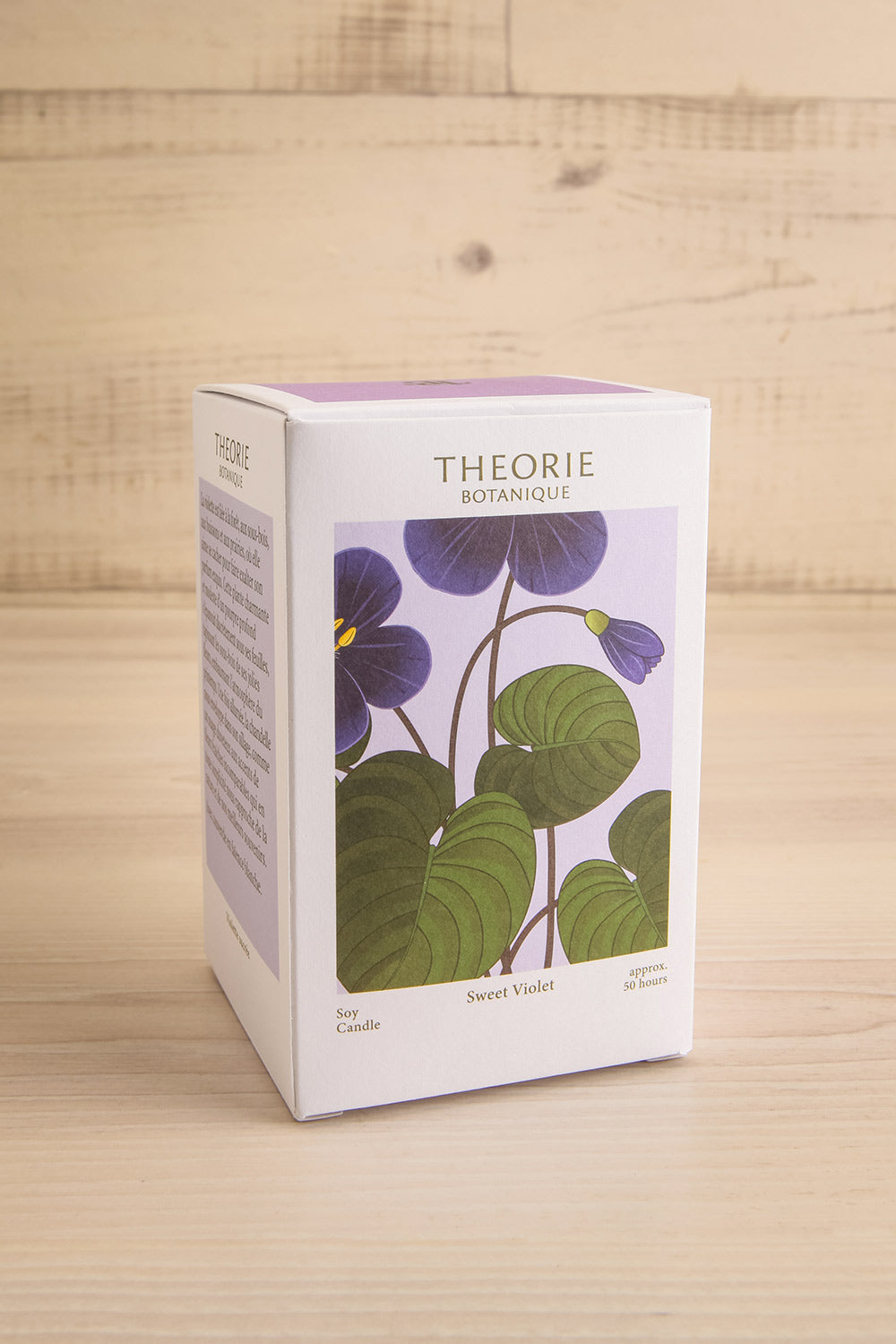 Sweet Violet Candle by Theorie Botanique | Maison garçonne box