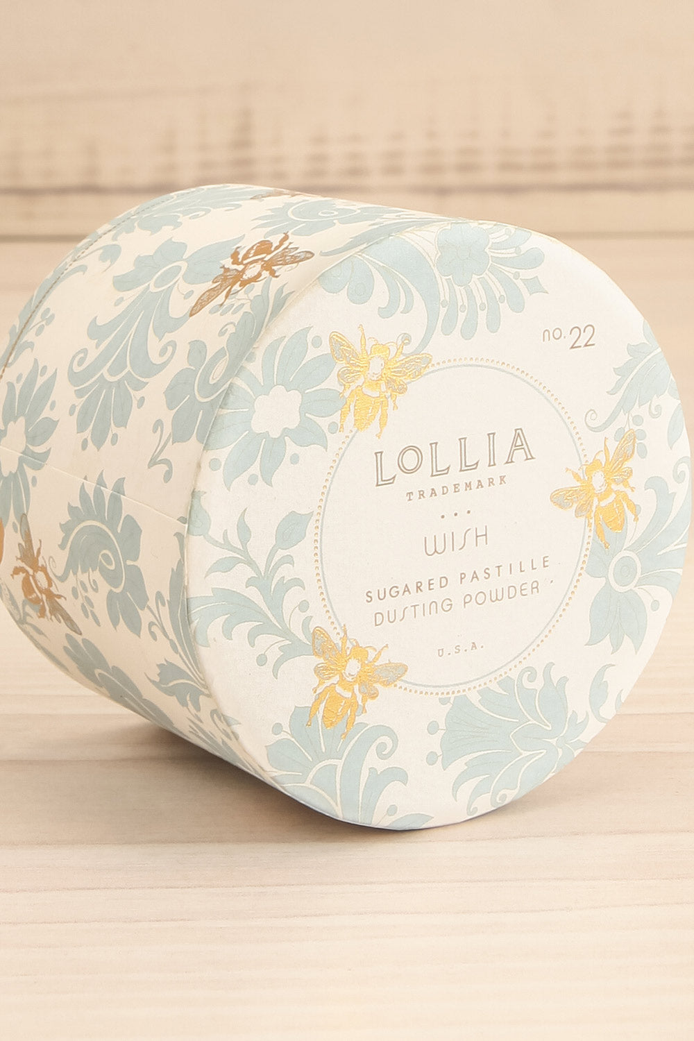 Wish Perfumed Powder | Maison garçonne close-up