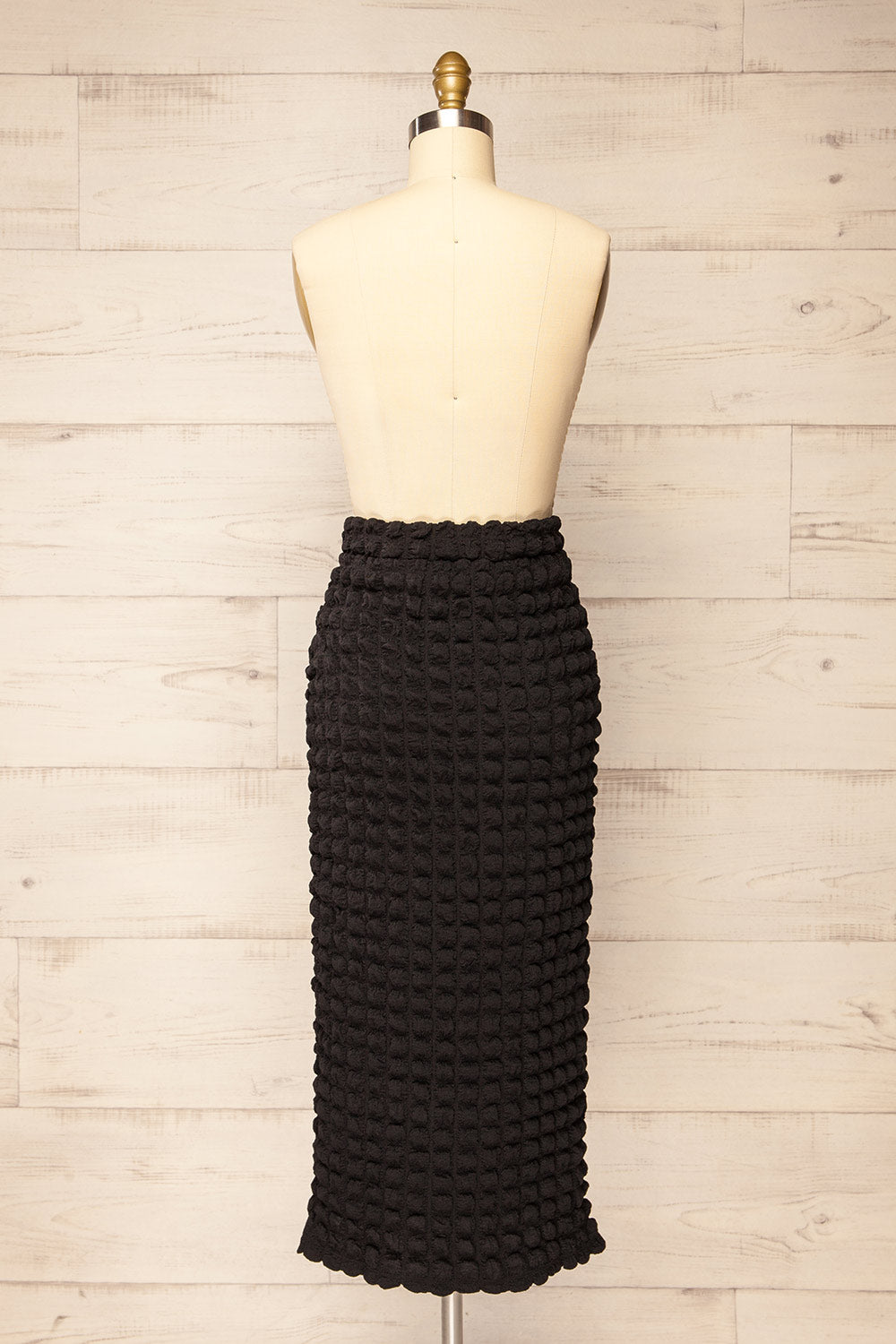Wyrley Black Popcorn Textured Midi Skirt | La petite garçonne back view