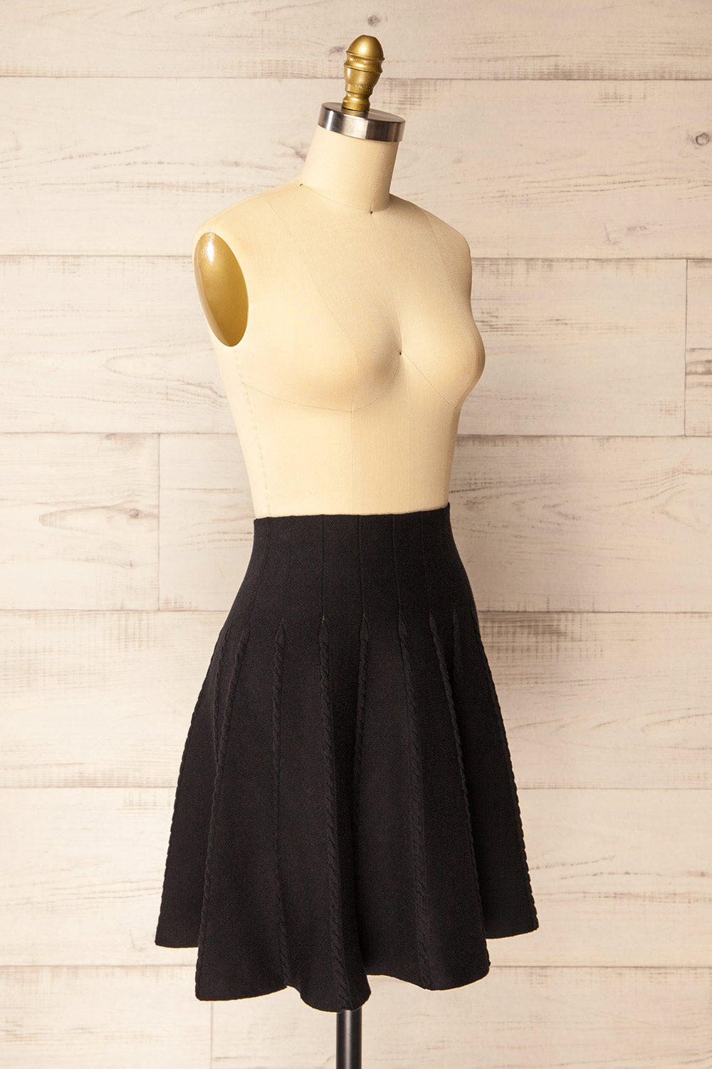 Yakima Black High-Waisted A-Line Skirt | La petite garçonne side view