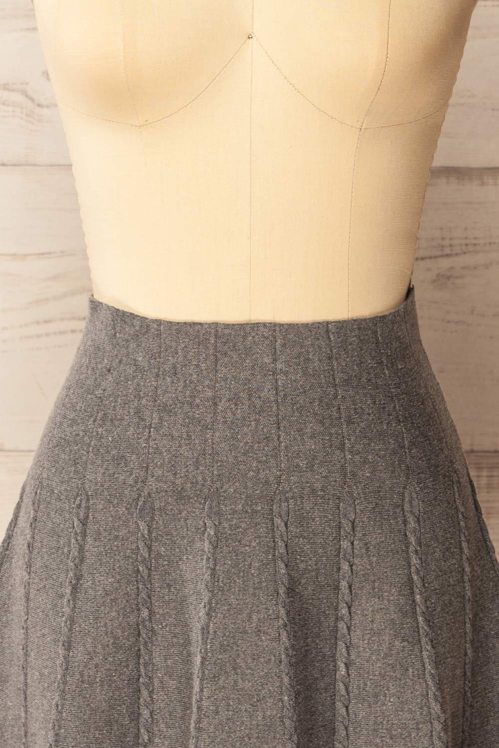 Yakima Grey High-Waisted A-Line Skirt | La petite garçonne front