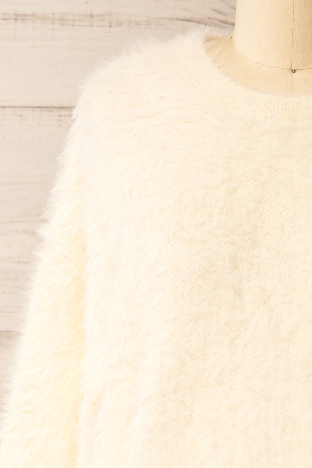 Yanam Fuzzy Ivory Sweater | La petite garçonne front