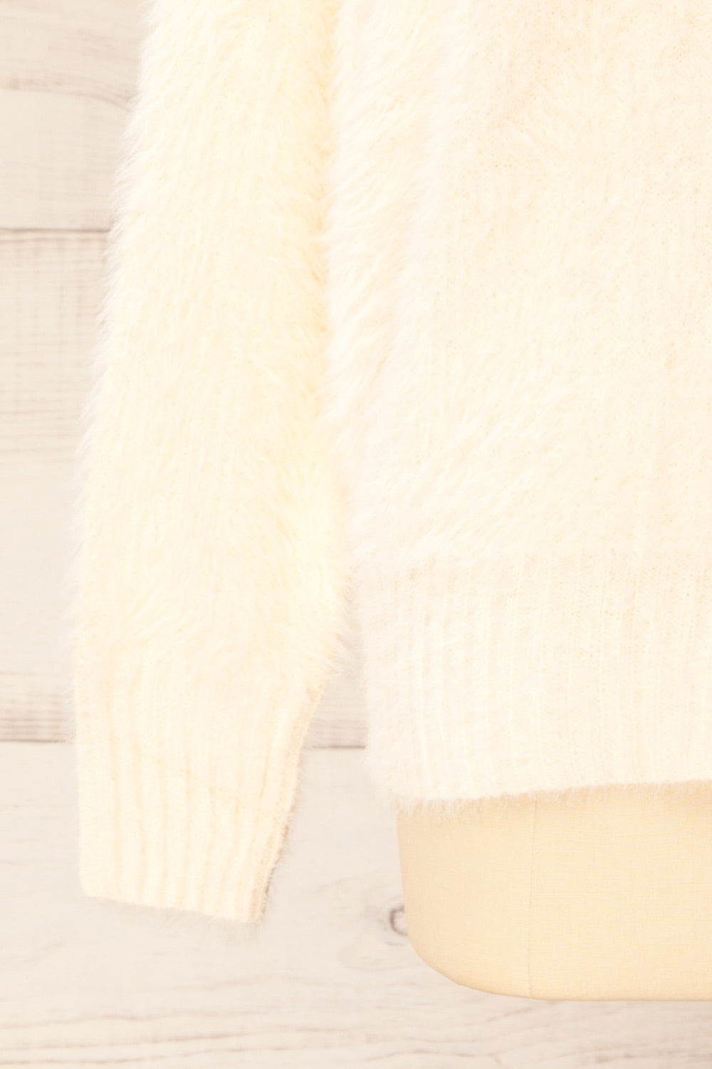 Yanam Fuzzy Ivory Sweater | La petite garçonne sleeve