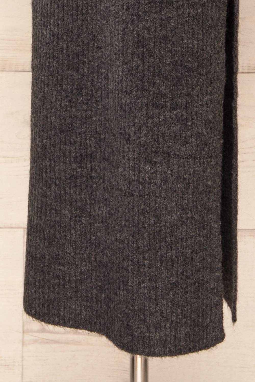 Yarrowford Grey Long Ribbed Knit Skirt | La petite garçonne bottom