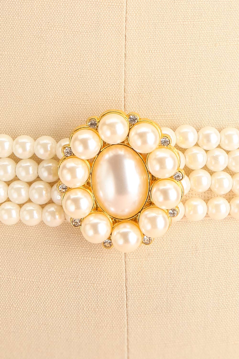 Zelda Elastic Pearl Belt | Boutique 1861 close-up