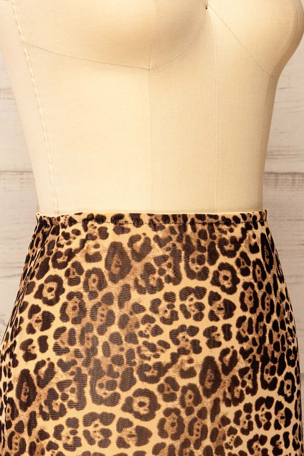 Zyran Long Leopard Print Skirt | La petite garçonne side
