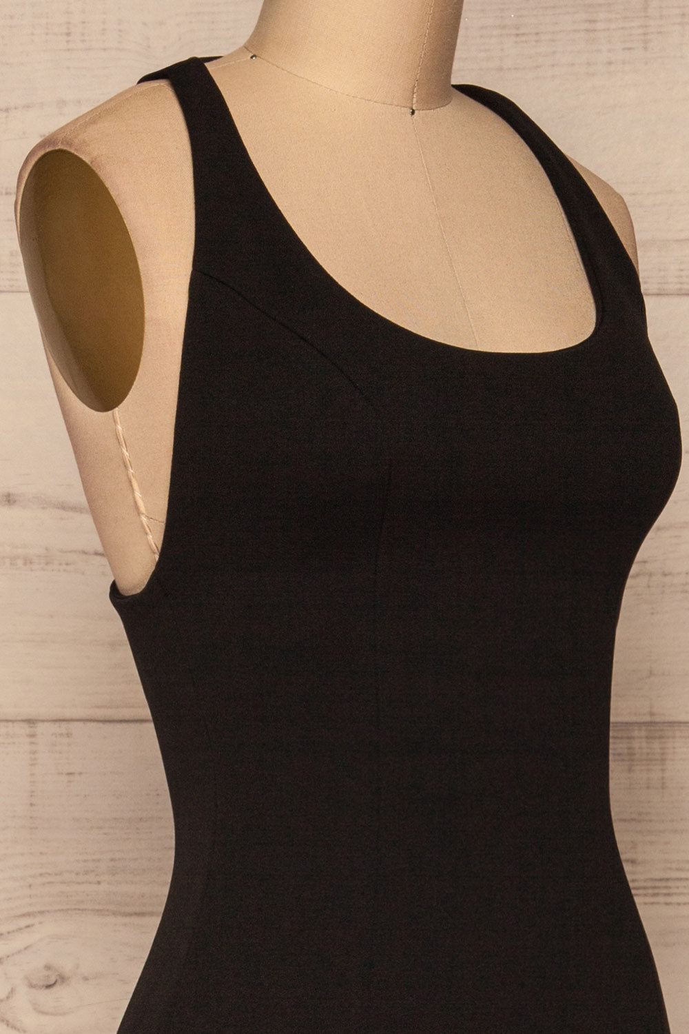 Agnolia Black Cocktail Dress | Robe | La Petite Garçonne side close-up