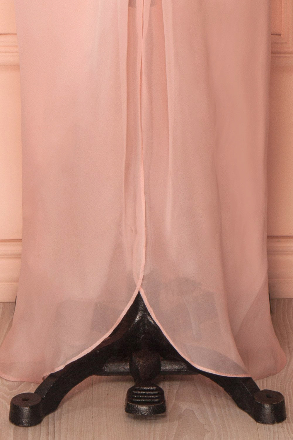 Airlia Rose - Light pink lace bust gown details