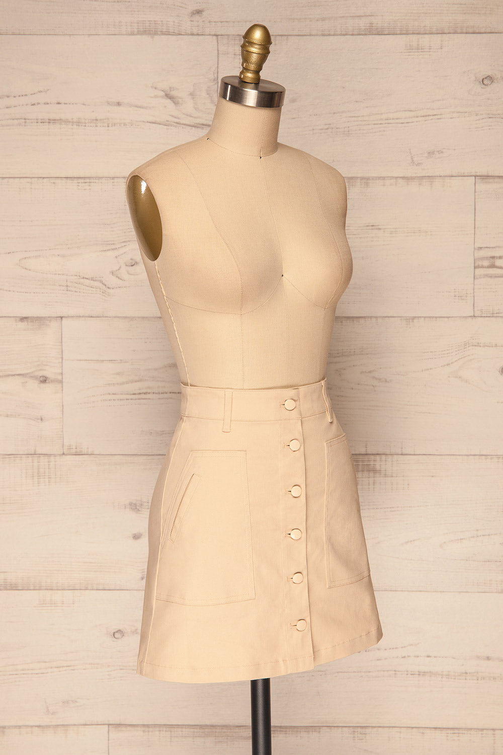 Alijo Beige Button-Up Mini Skirt with Pockets | La Petite Garçonne side view