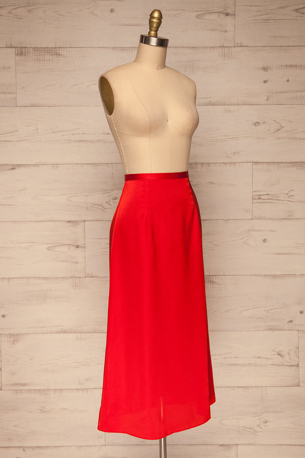 Amiens Red Midi Satin Skirt | Jupe | La Petite Garçonne side view
