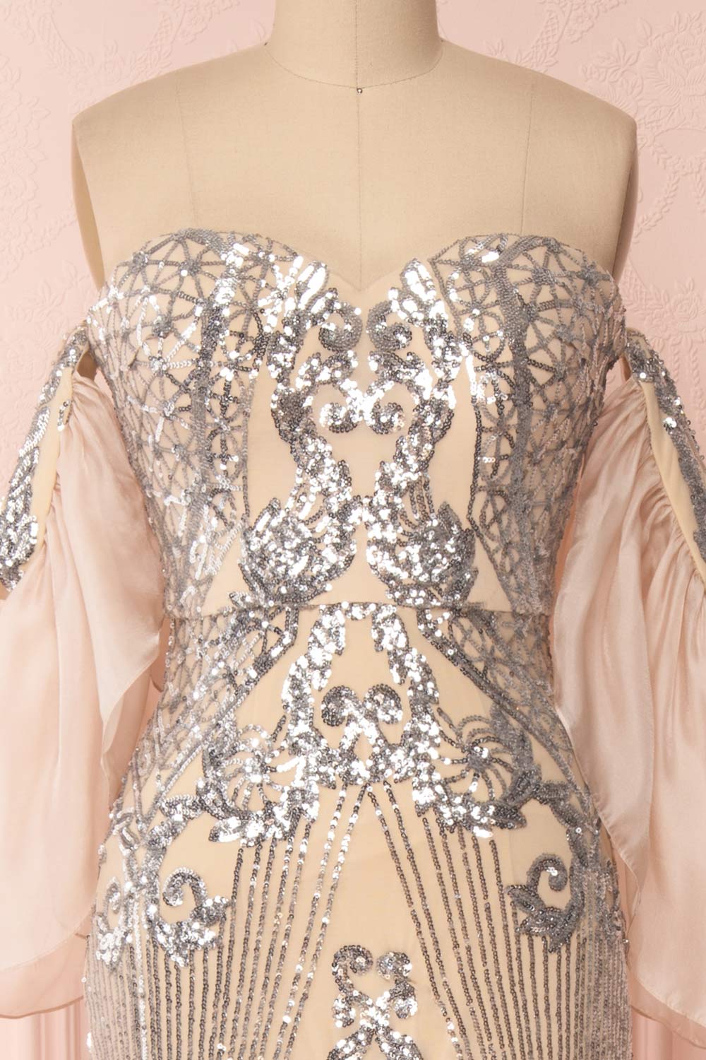 Asteria Mermaid Sequin Gown | Robe Sirène | Boutique 1861 front close-up with sleeves