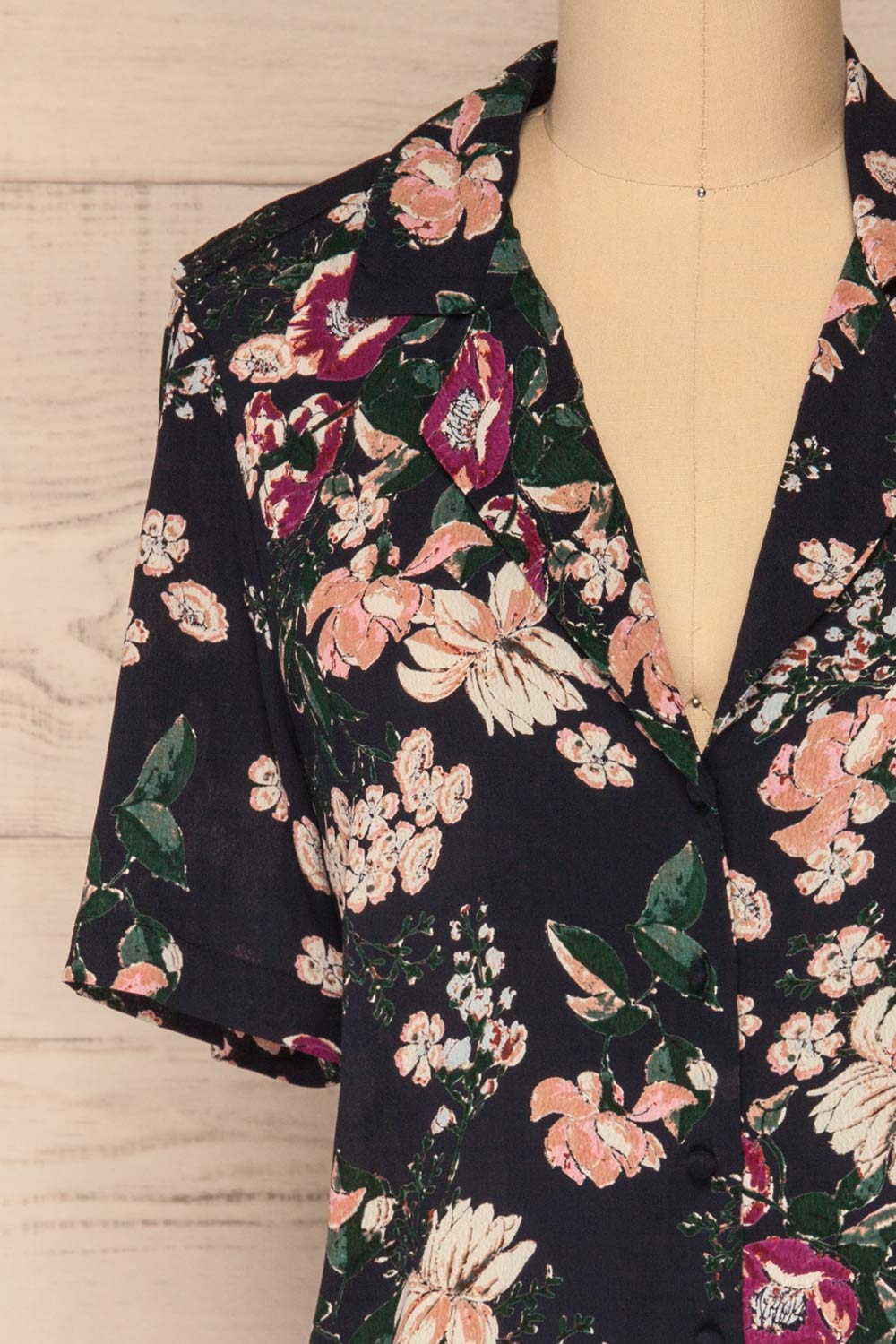Barquilla Navy Floral Button-Up Shirt | La Petite Garçonne 2