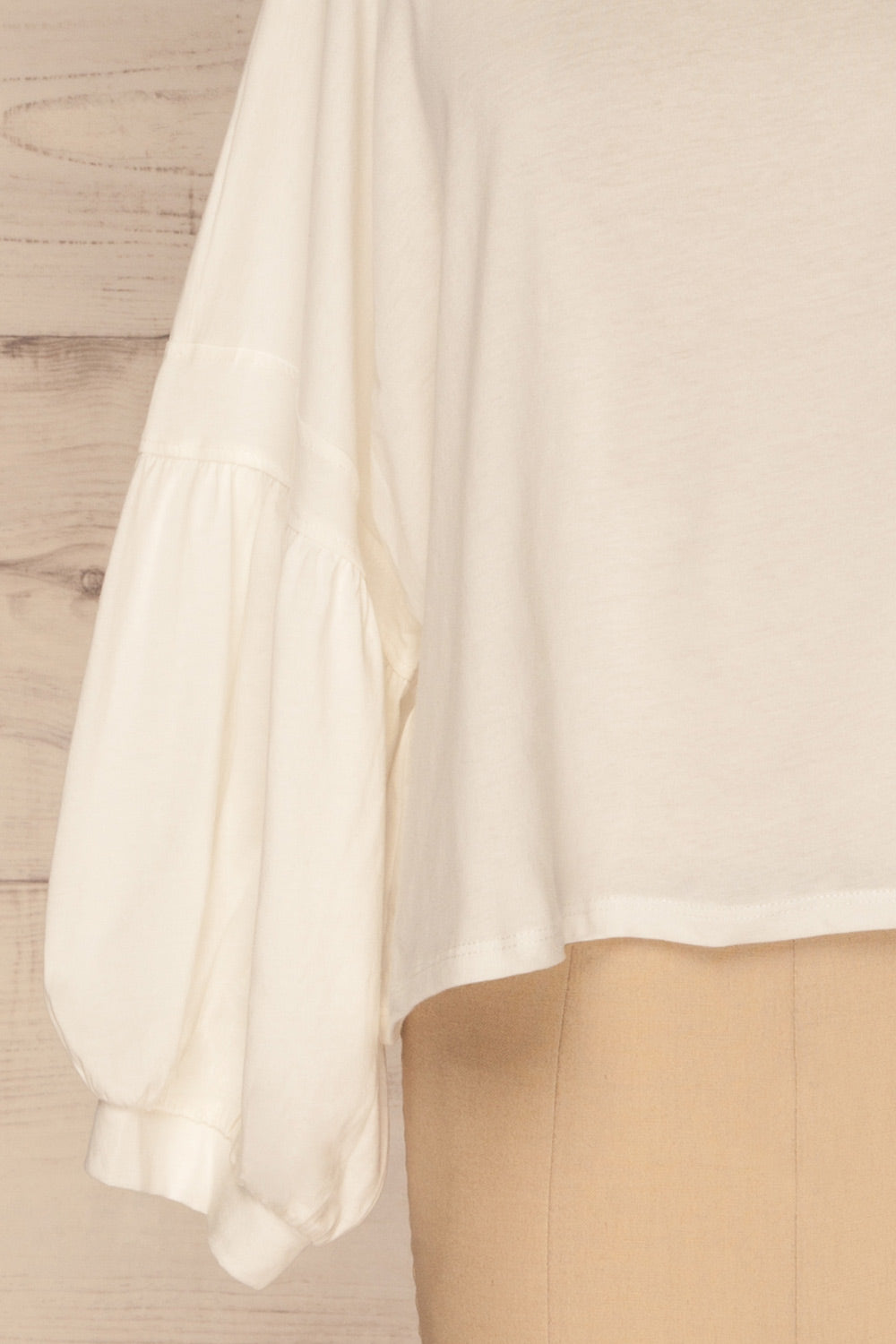 Beito Snow White Oversized Crop Top | La Petite Garçonne 7