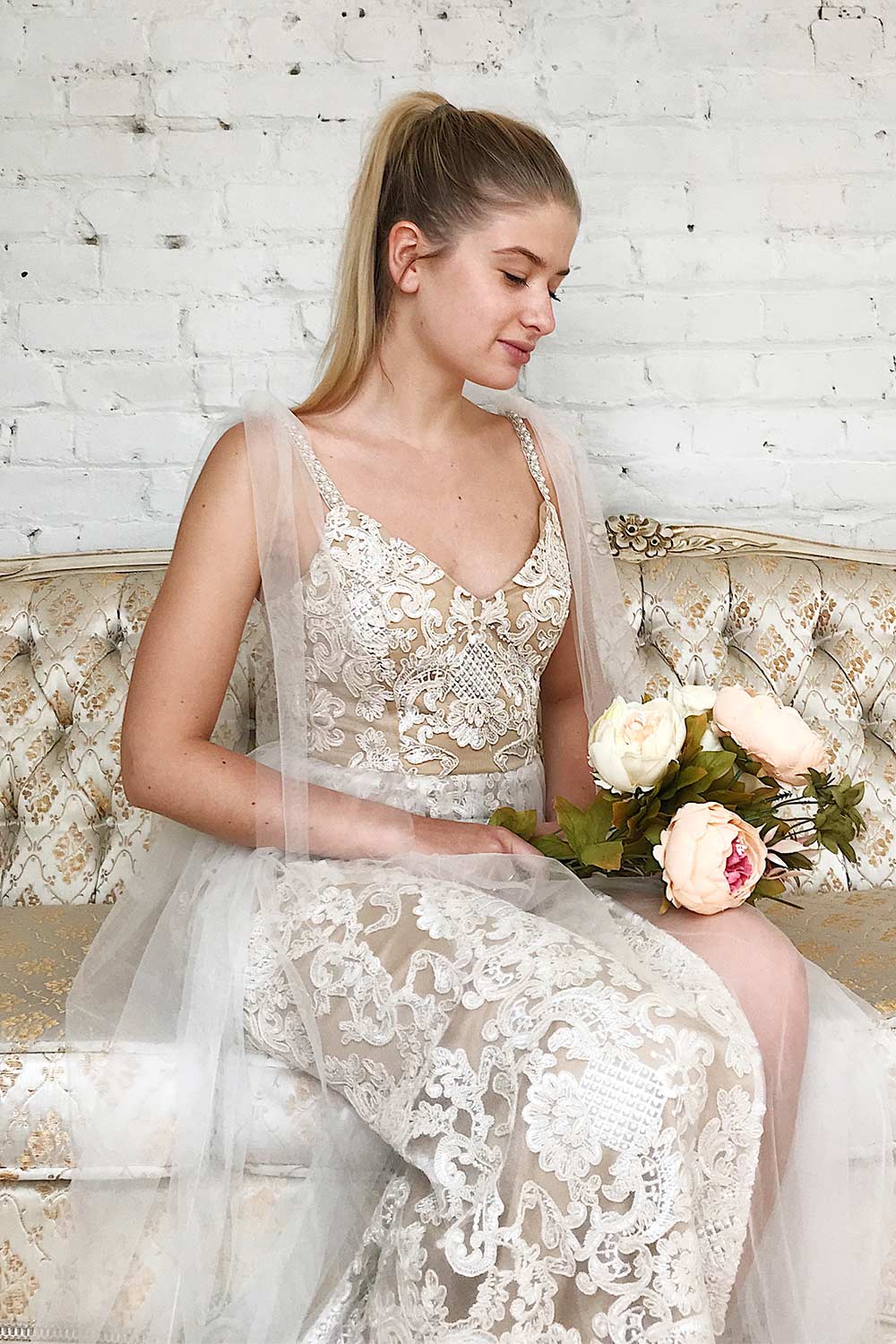 Brina | Robe de Mariée en Dentelle Brodée