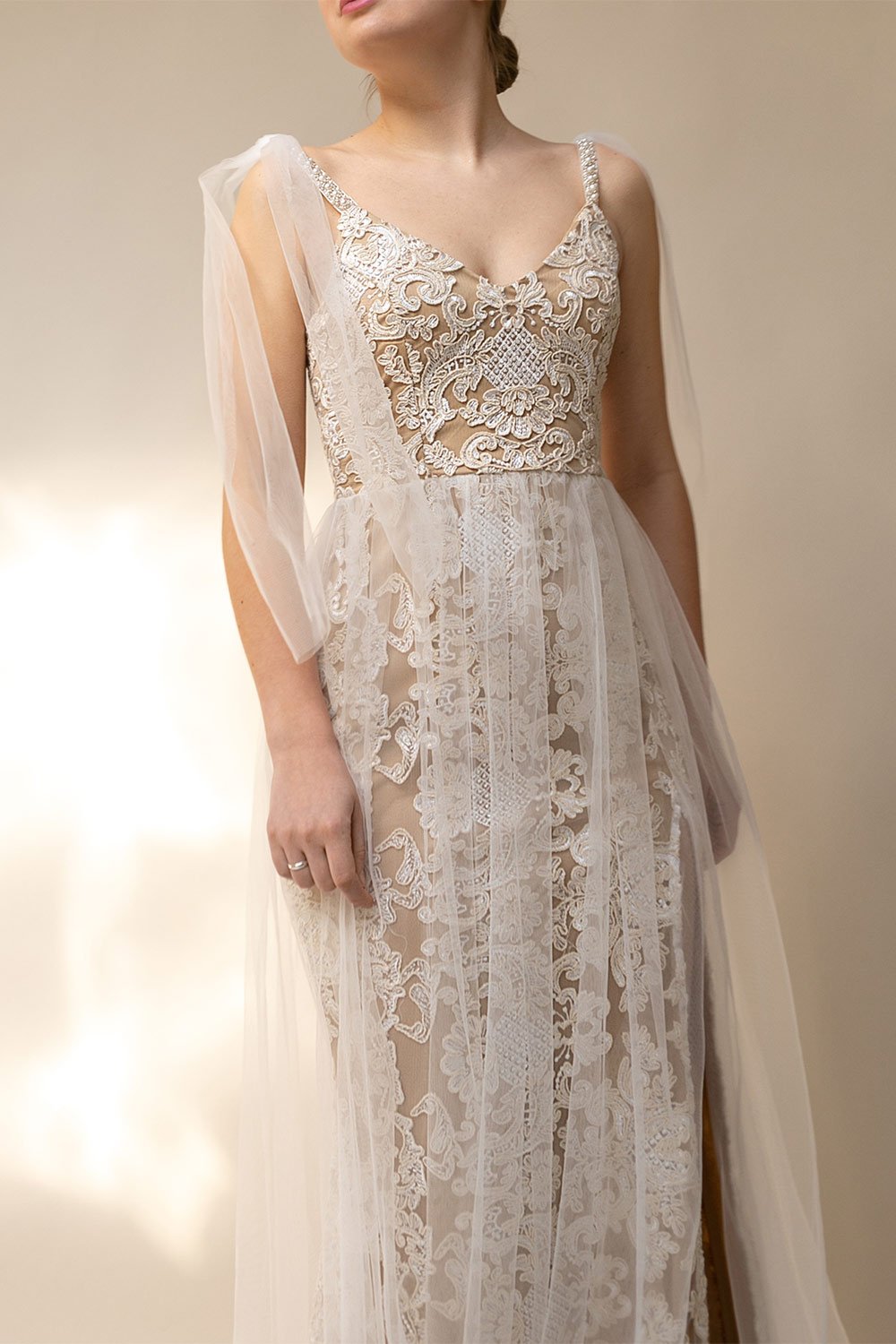Brina | Robe de Mariée en Dentelle Brodée
