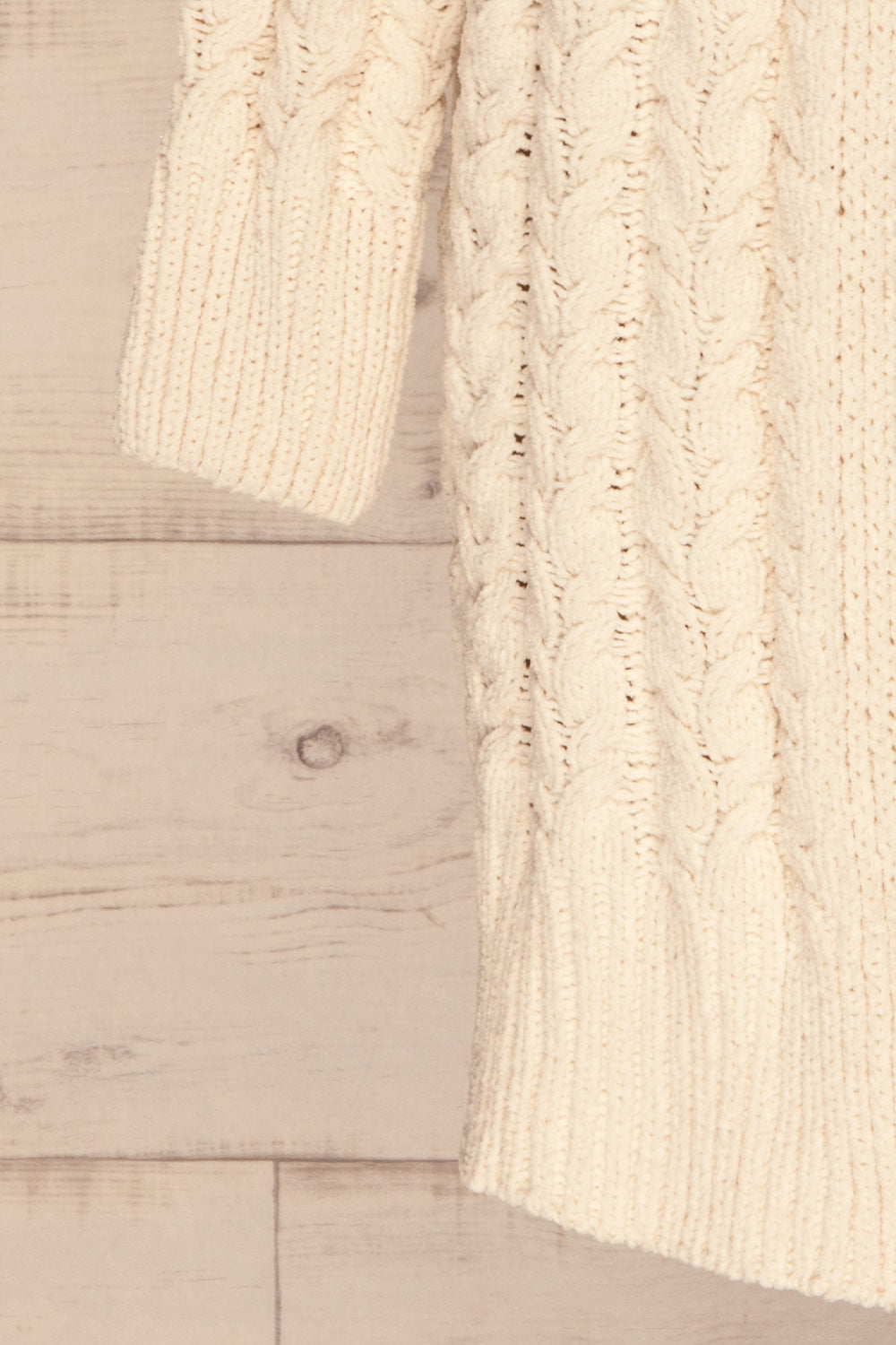 Cangonama Cream Chenille Cardigan | Veste | La Petite Garçonne bottom close-up