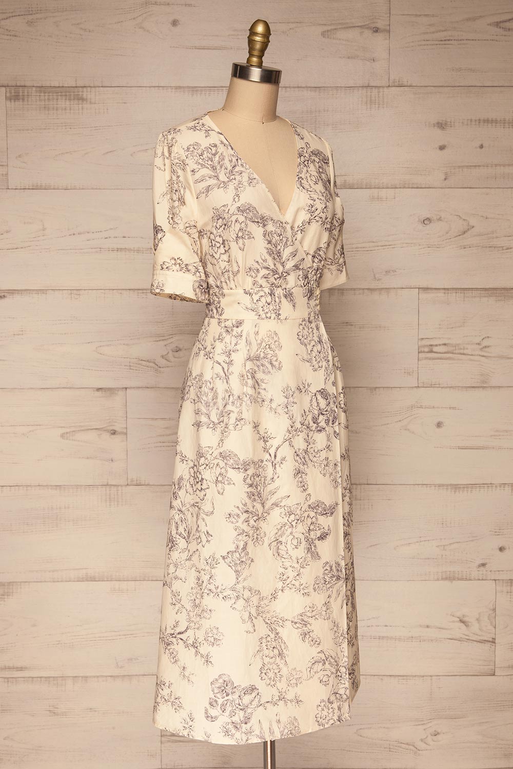 Cariyacu Off-White Floral Wrap Dress | La petite garçonne side view