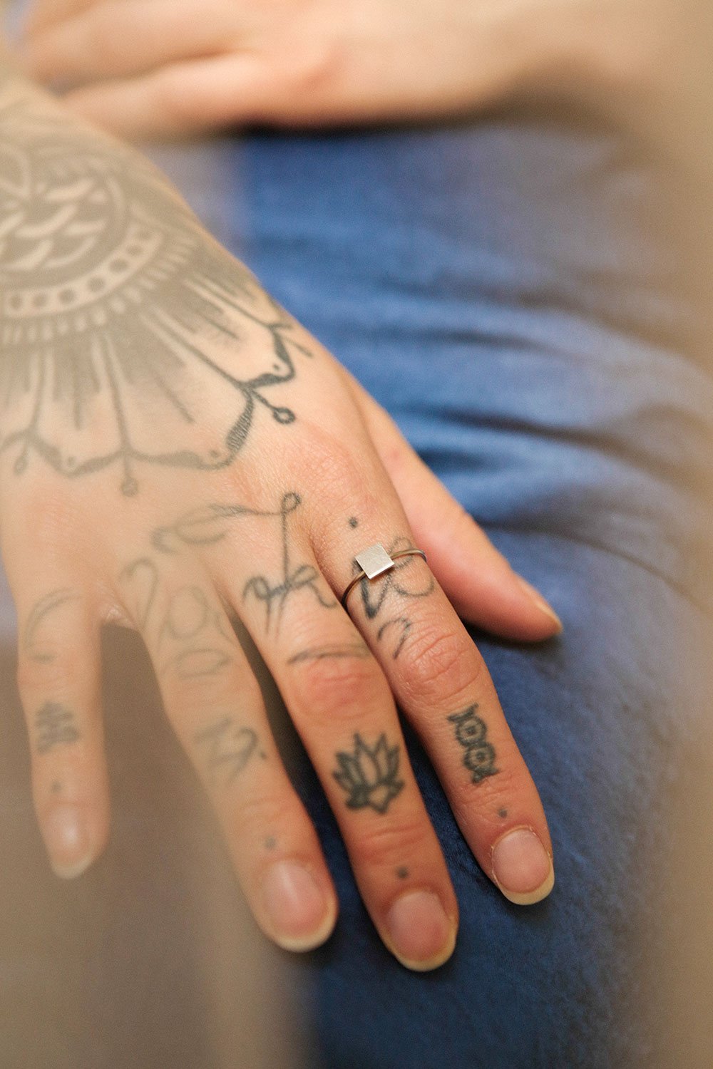 Carpo Argenté Silver Ring with Square Ornament | La Petite Garçonne 2